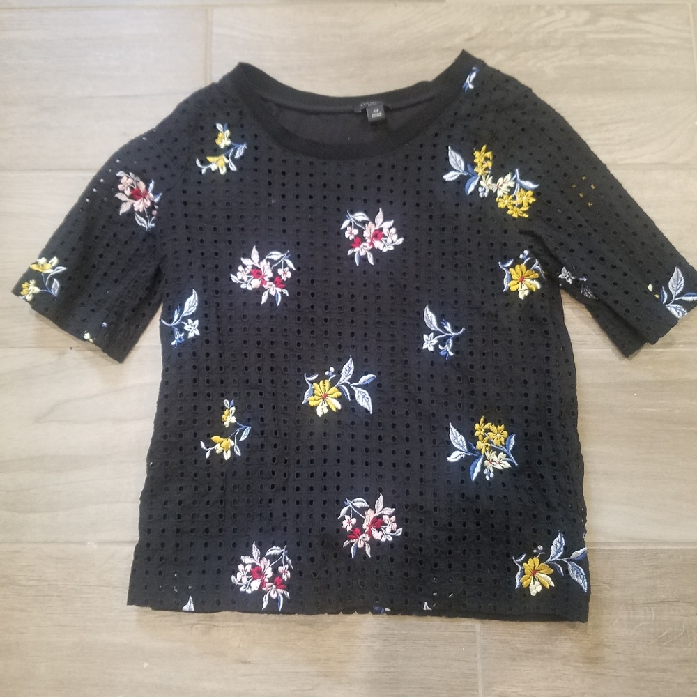 Embroidered Floral Eylet Tee